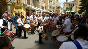 Immersi nella tradizione siciliana